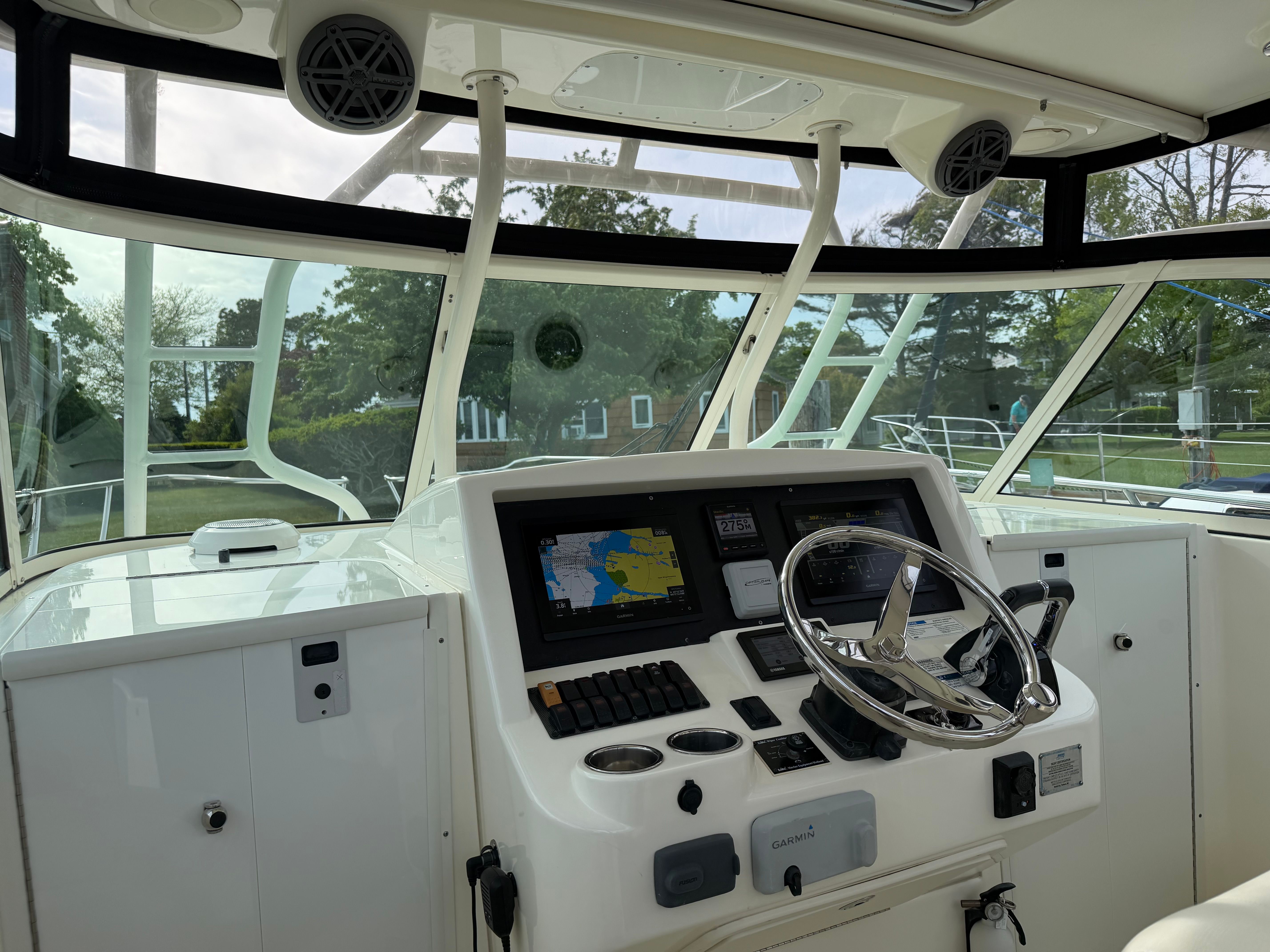 2016 World Cat 320 EC - 20
