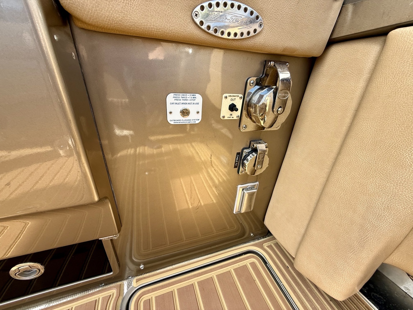 2020 Nor-Tech 550 SPORT CENTER CONSOLE - Image 32