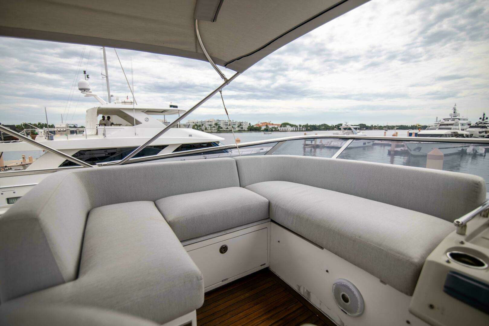 2019 Azimut S7 - Image 52