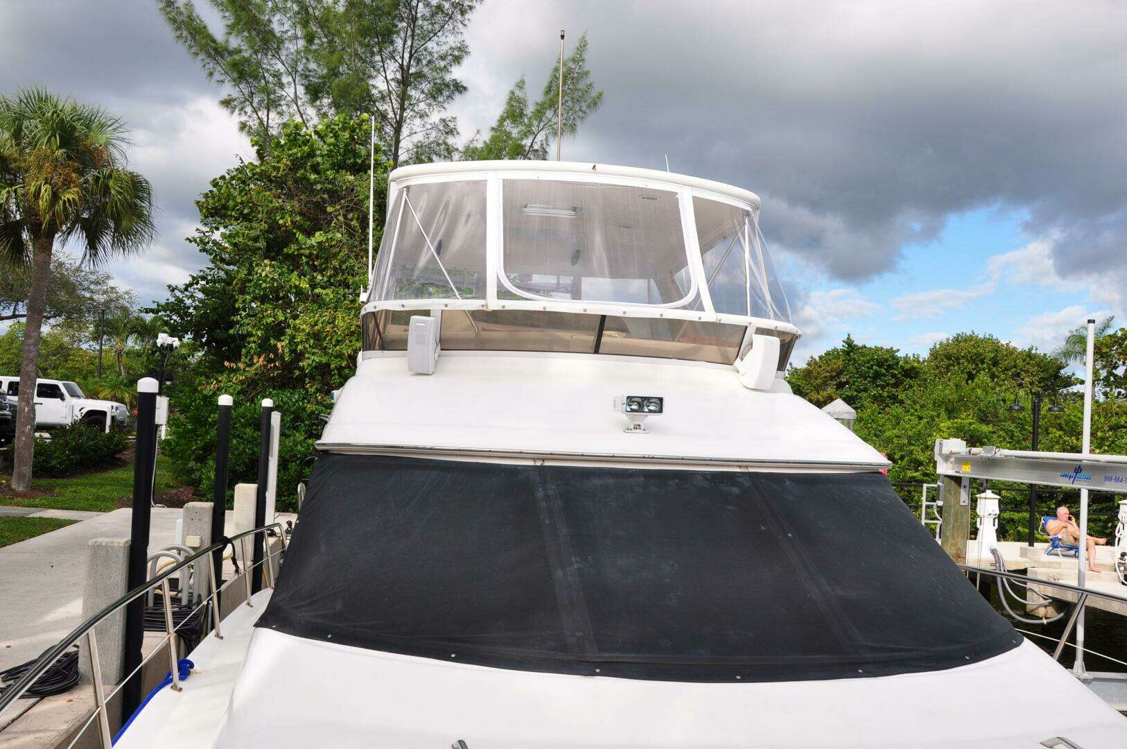 1998 Sea Ray 480 Sedan Bridge - Image 14