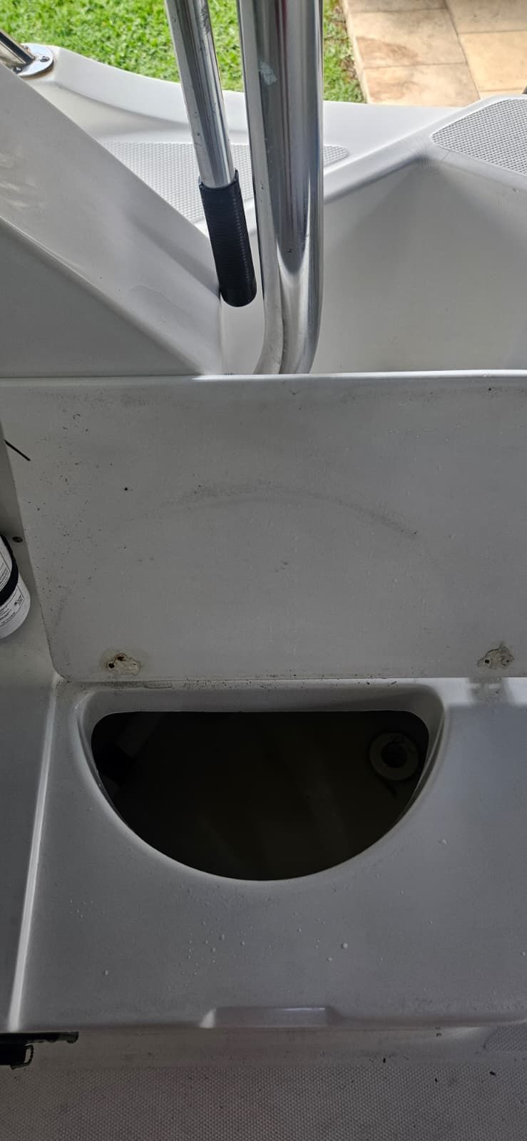 Interior of a 2000 Wellcraft 24 Walkaround boat.