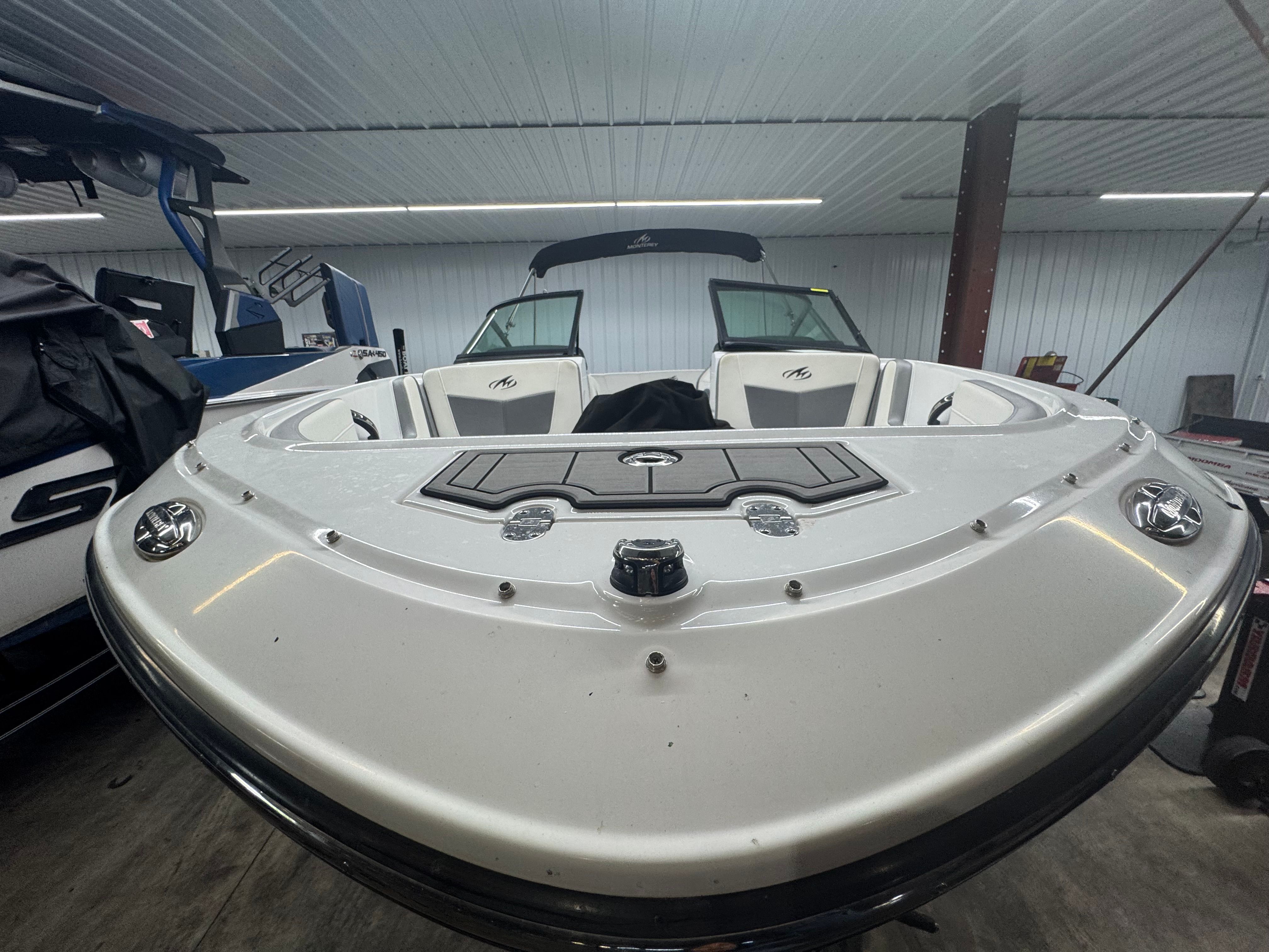 2018 Monterey M-22 - 3