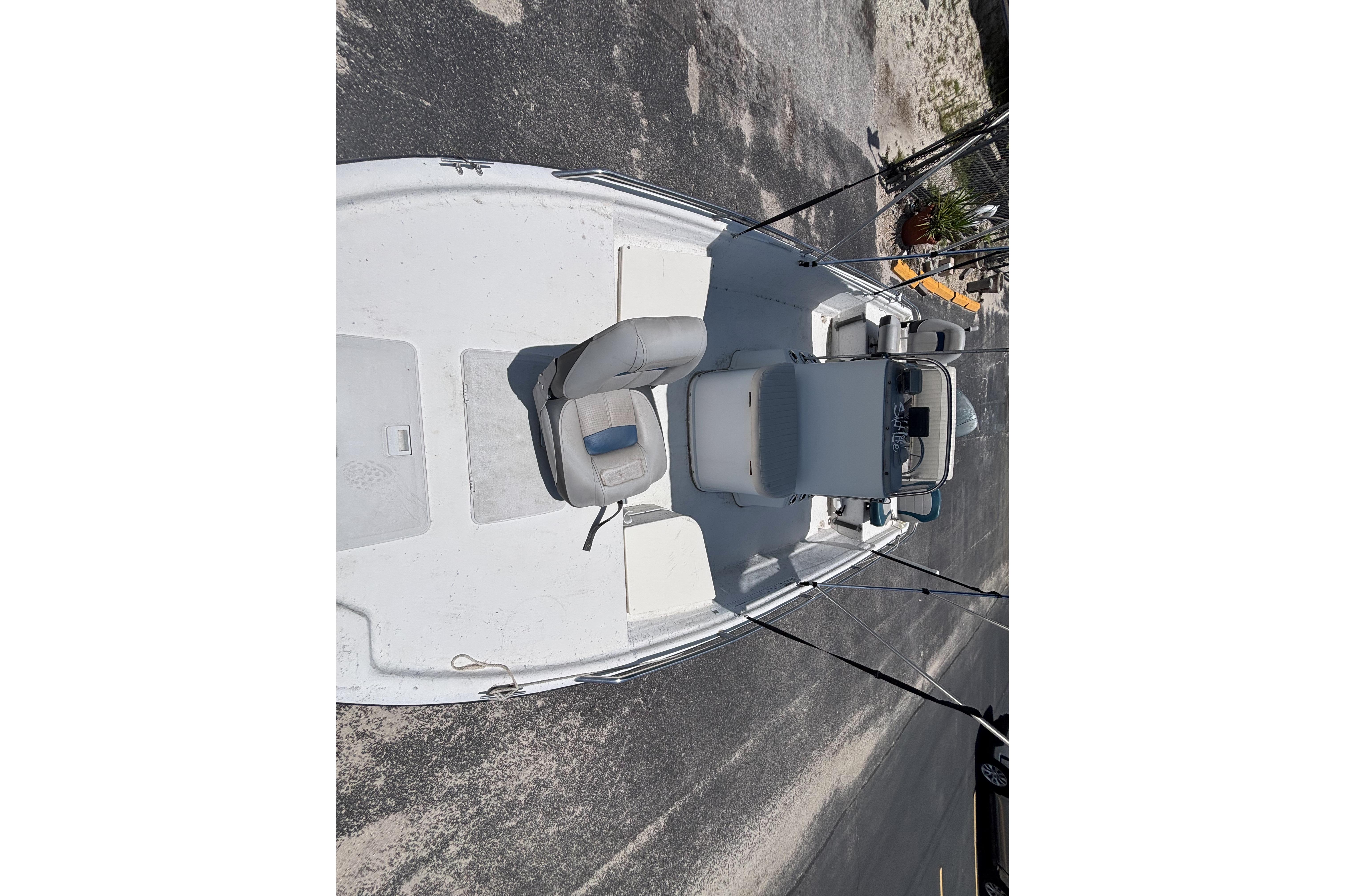 2000 VIP 1880 BAY STEALTH boat, top view, featuring seating and control console.