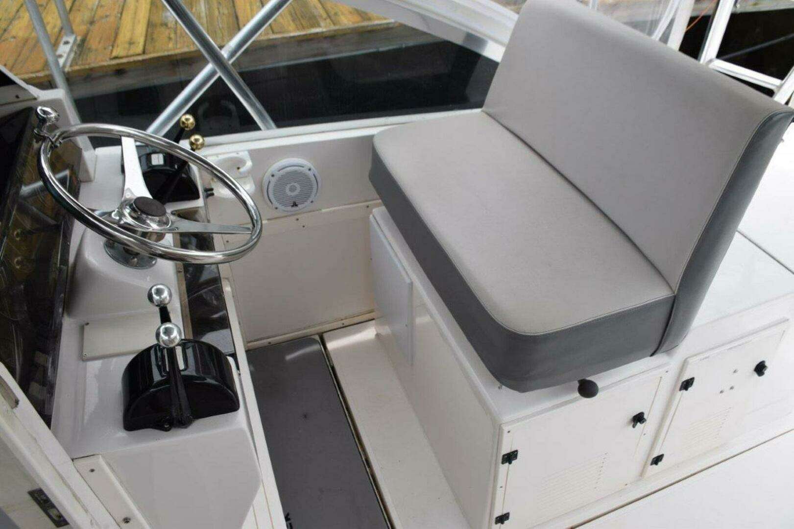 1995 Blackfin Combi 33 - Image 11
