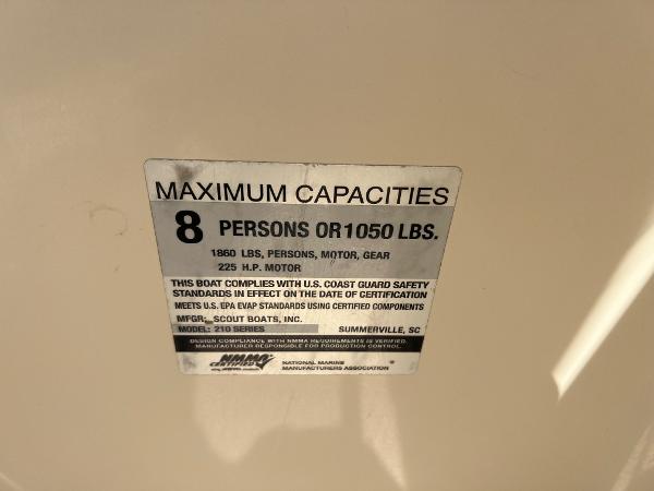 2019 Scout 210 Dorado maximum capacities label, 8 persons or 1050 lbs.