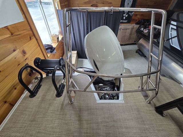 2026 Crest Conquest 230 SLS Tri-Toon 200hp, Trailer and Exten - 24