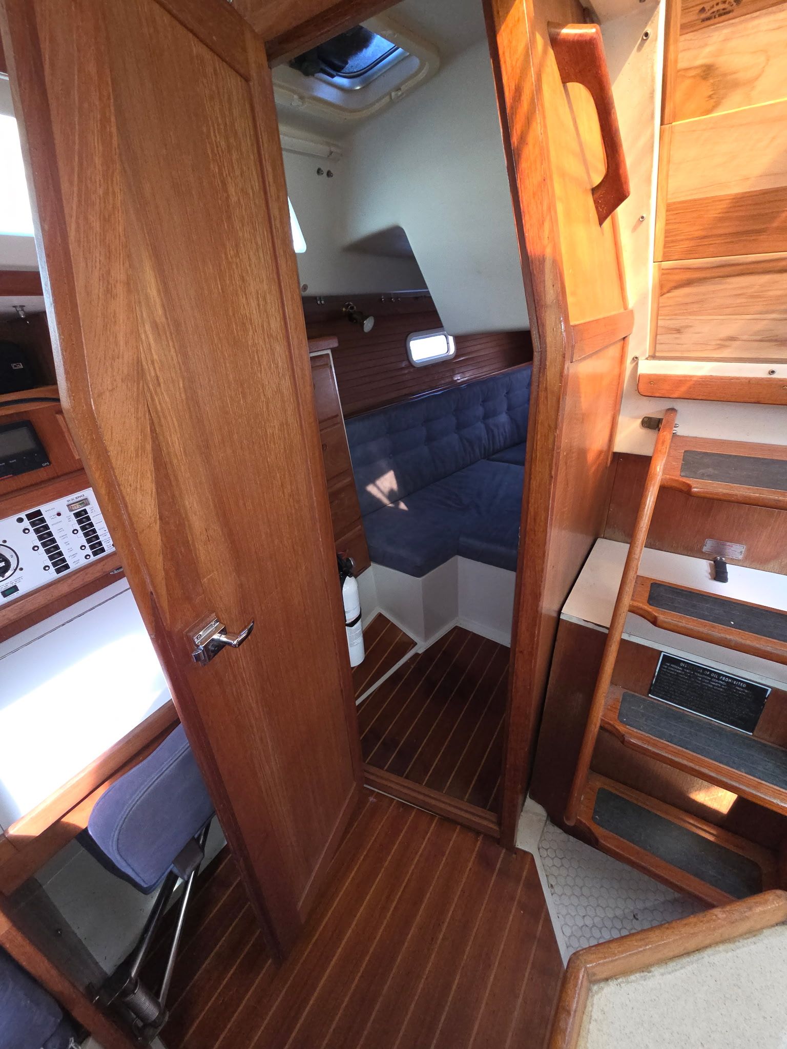 Interior of a 1995 Catalina 36 MkII yacht with wooden finish.