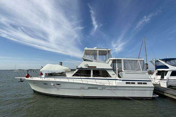 1987 Viking 44 Motor Yacht
