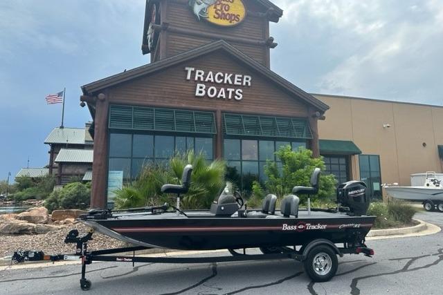 2026 Tracker Bass Tracker Classic XL