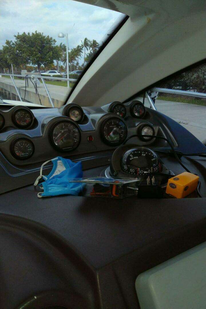 2010 Azimut Atlantis 54 - Image 22