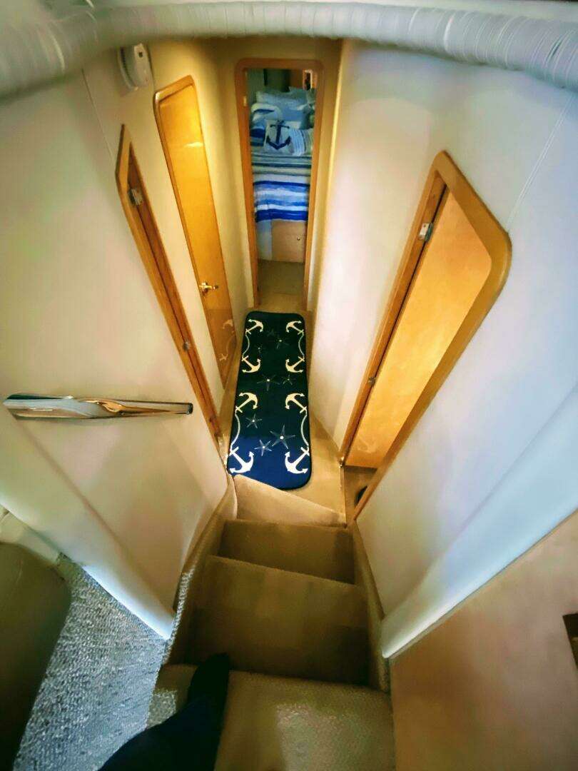 1998 Sea Ray 480 Sedan Bridge - Image 30