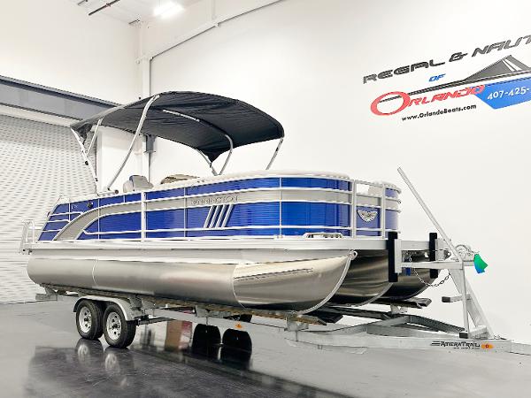 2025 Bennington 23LFBCSR