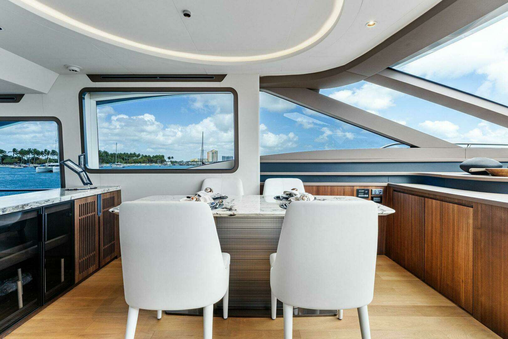 2024 Aquitalia Yachts Flybridge - Image 13