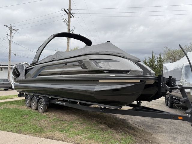 2026 Bennington QX Swingback 27 QXSBWAT2 Tritoon - 32