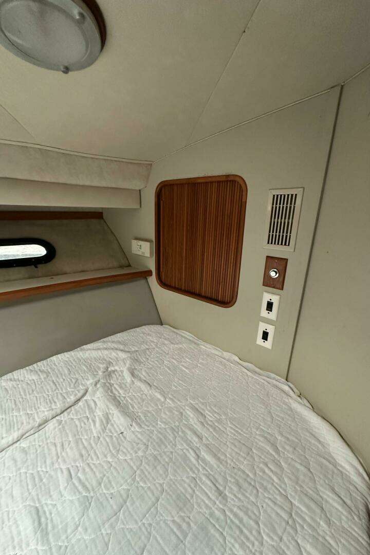 1991 Carver 3807 Aft Cabin - Image 38