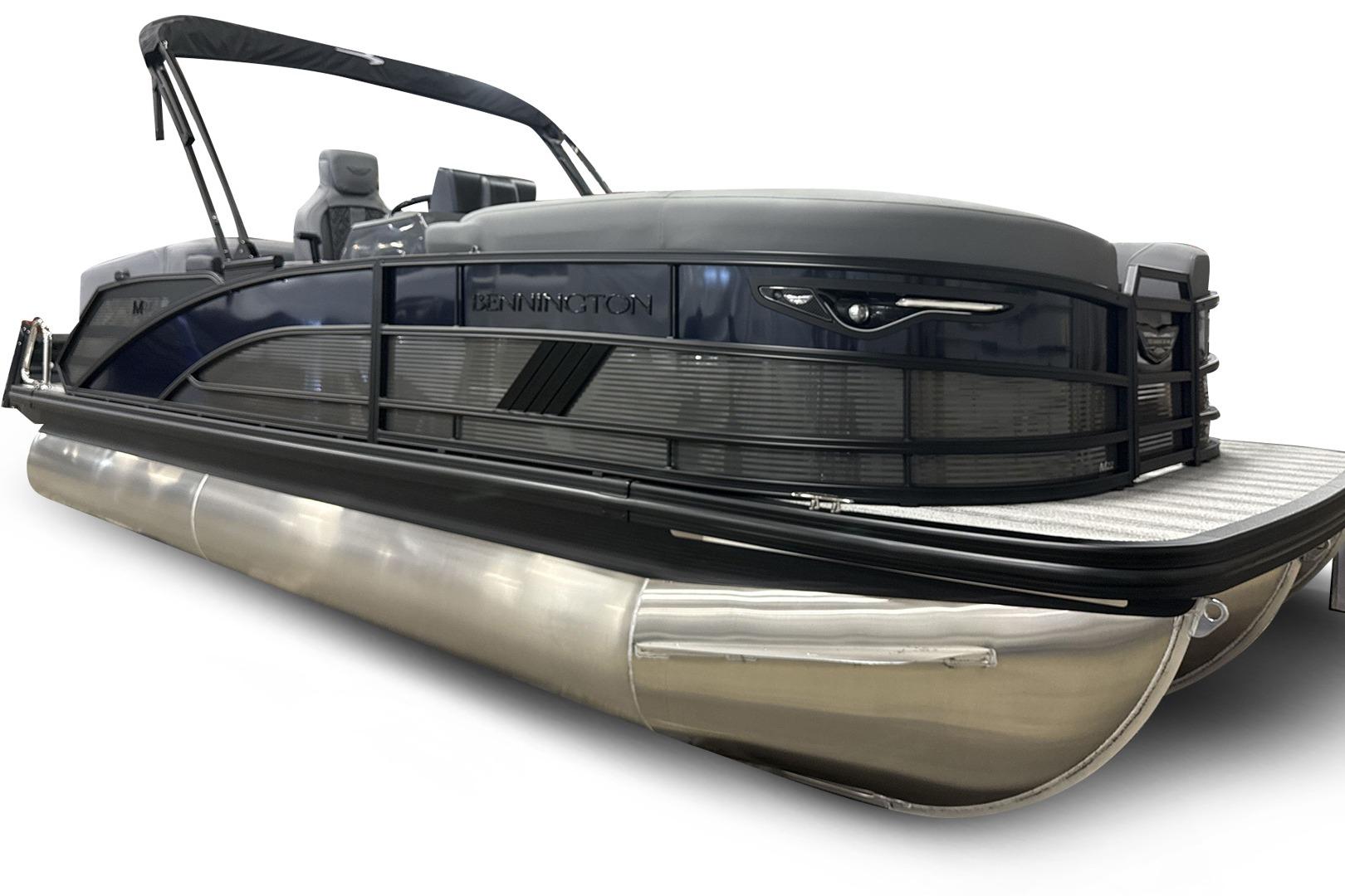 2026 Bennington 22 M Open Fastback Quad Bench