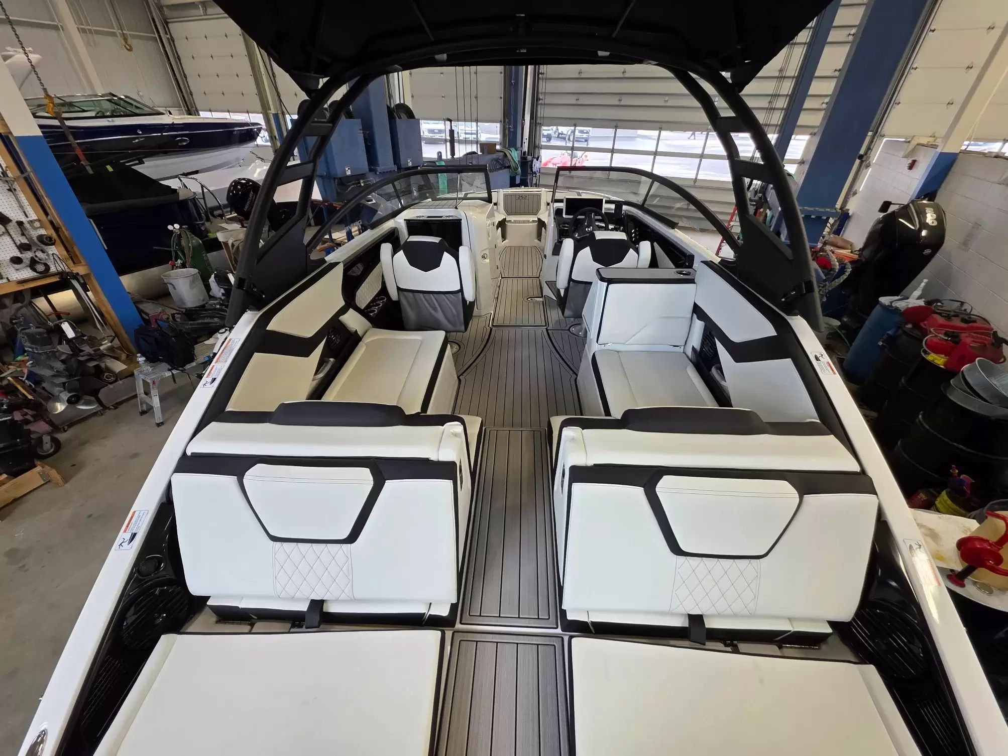 2026 Yamaha Boats 252SD - 7