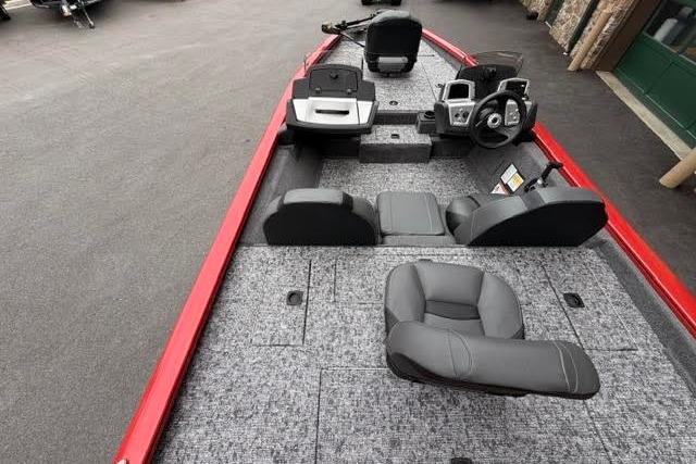 2026 Tracker Pro Team 175 boat interior with gray seating and red accents.