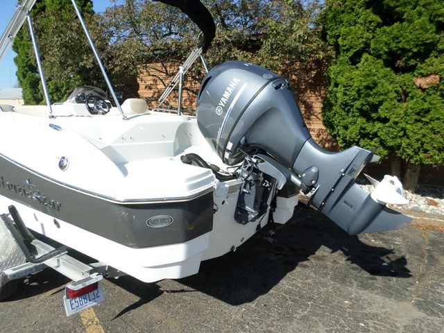 2019 NauticStar 203 SC - 6