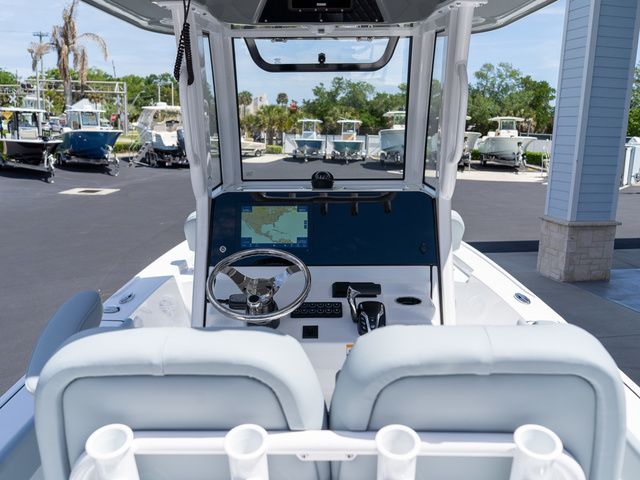 2026 Sportsman Masters 247 Bay Boat - 7