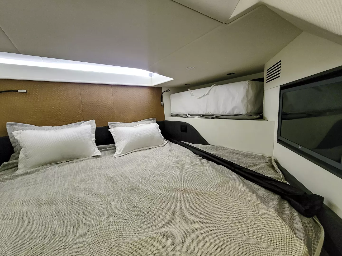 2022 Azimut Azimut Verde 47 - Image 29
