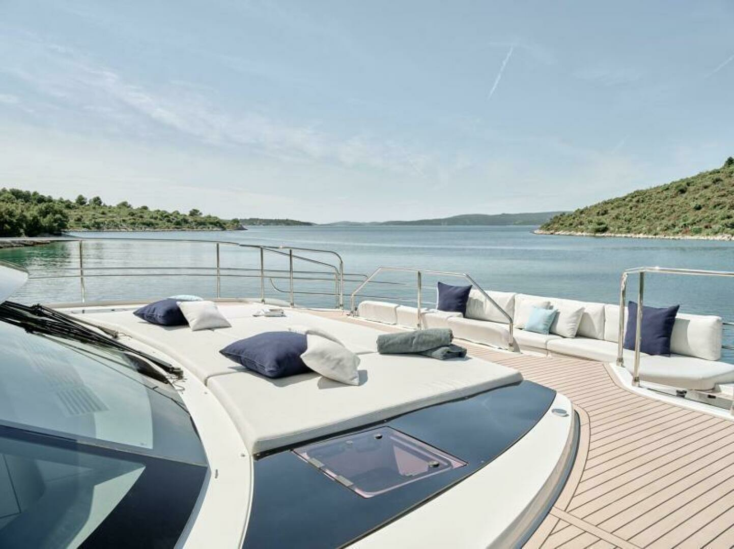 2027 Prestige M8 - Image 23