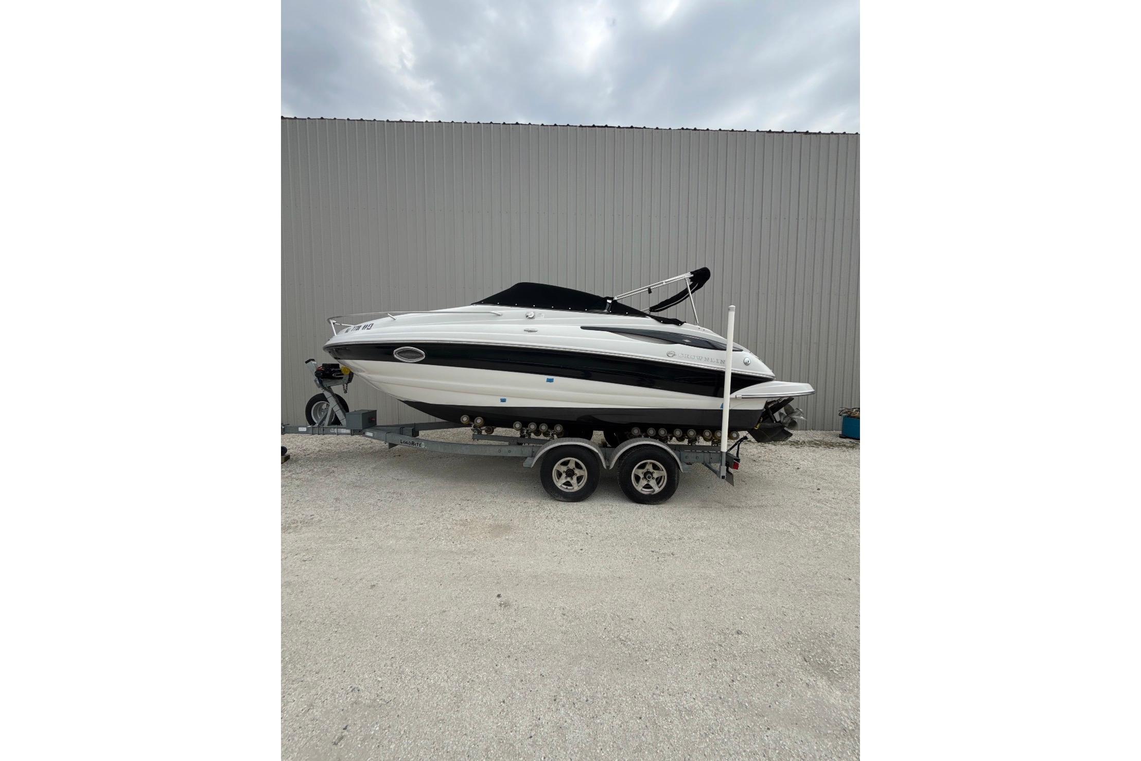 2011 Crownline 236 SC