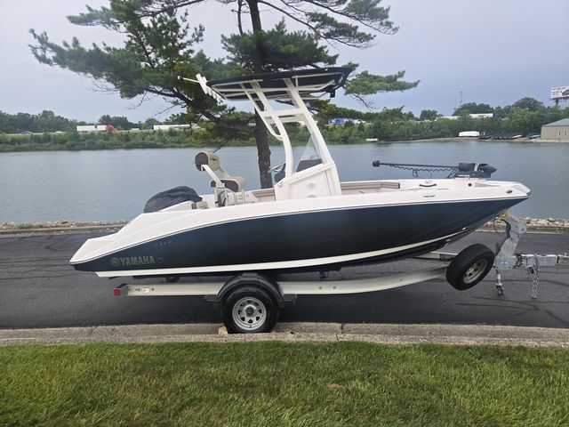 2022 Yamaha Boats 195 FSH Sport - 3