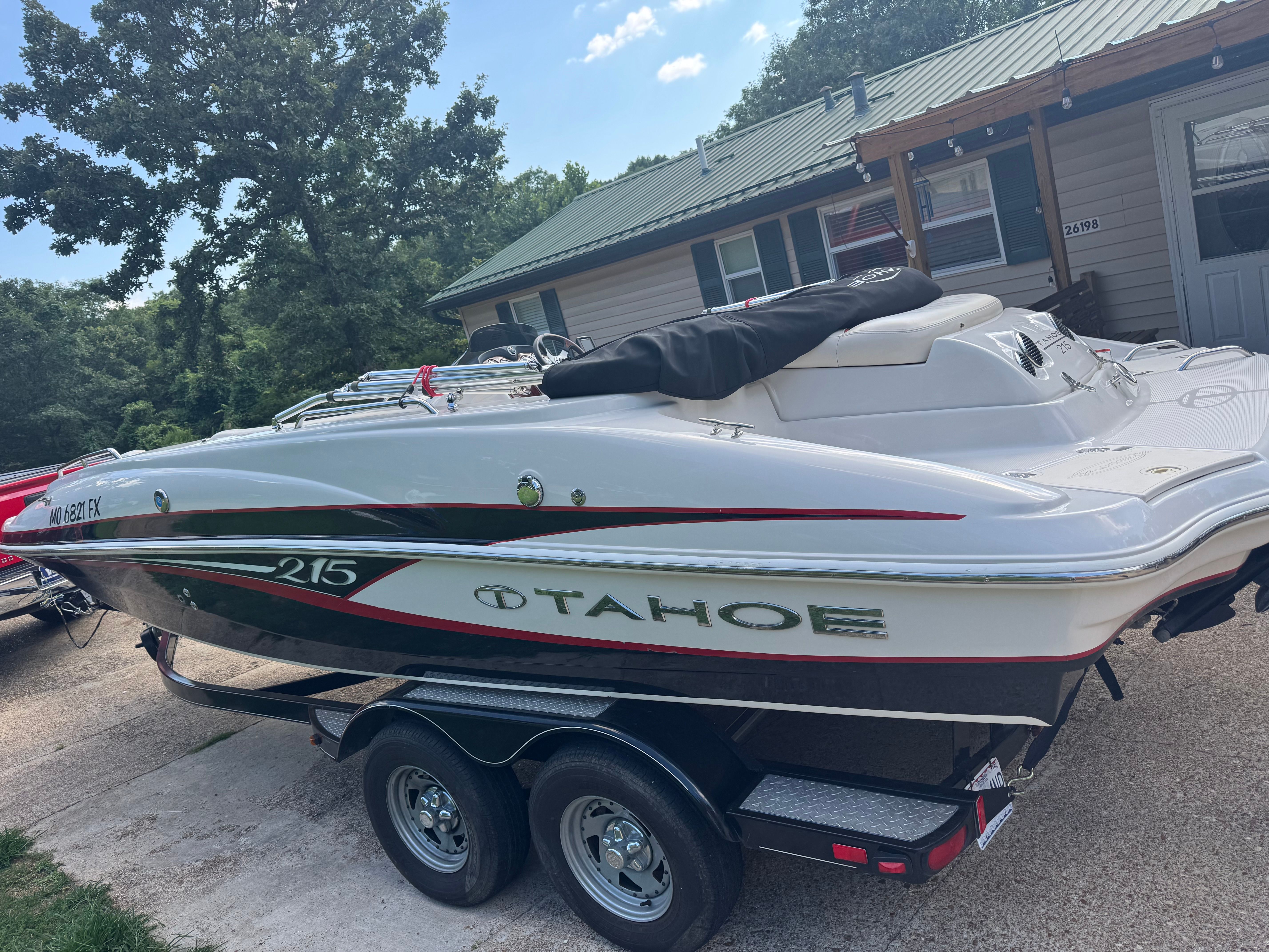 2013 Tahoe 215 Xi