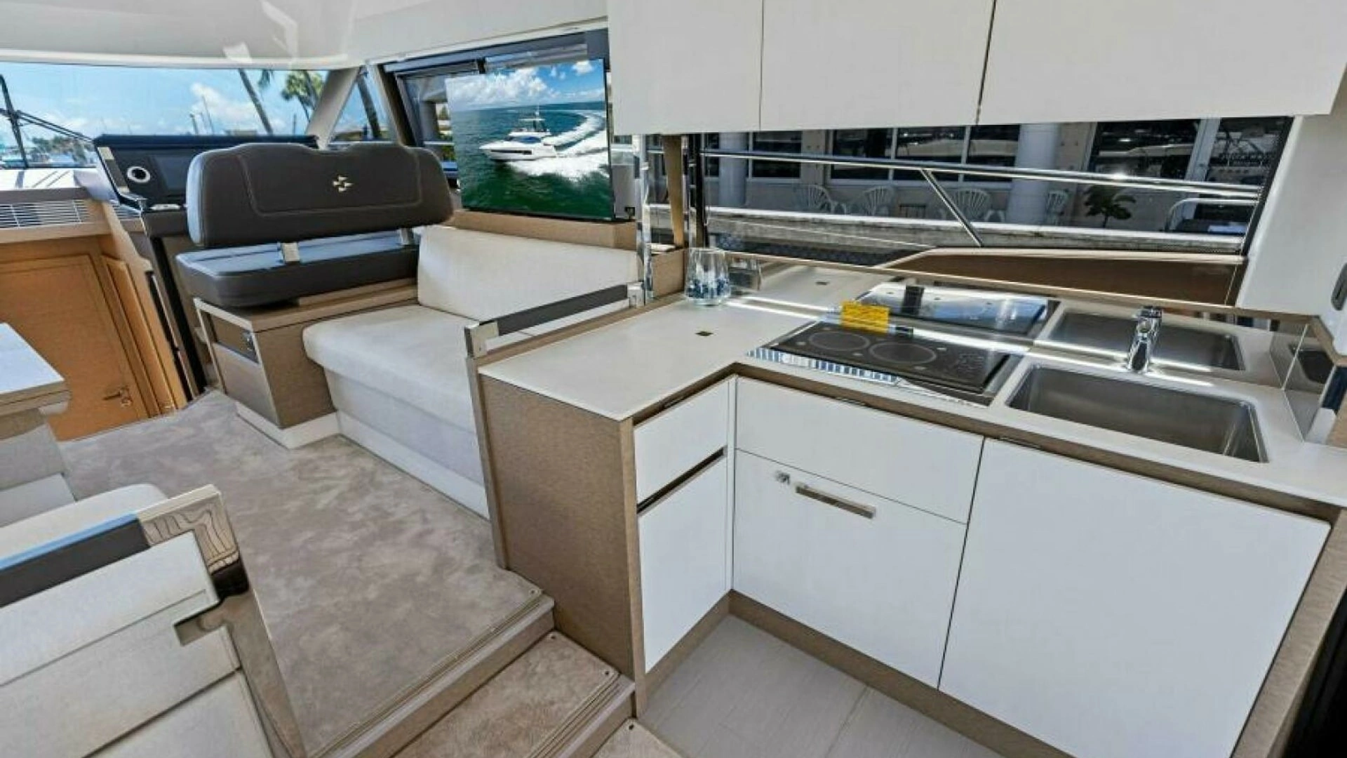 2025 Prestige 460 - Image 5