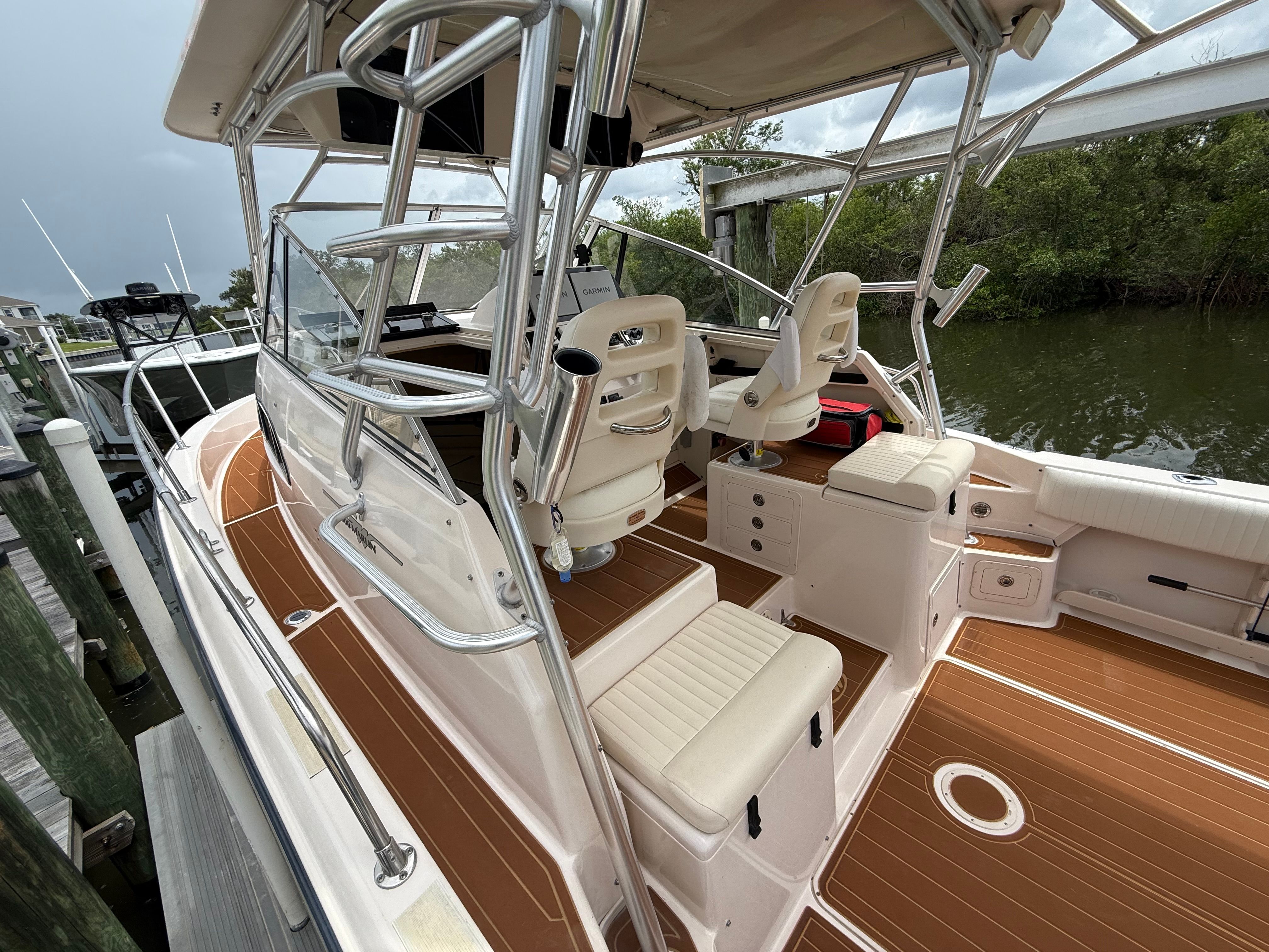 2006 Grady-White Marlin 300 - 23