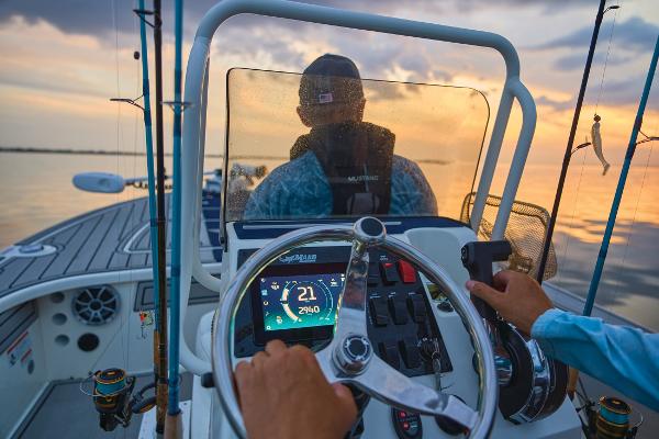 2025 Mako 18 Pro Skiff Patriot Edition - 82