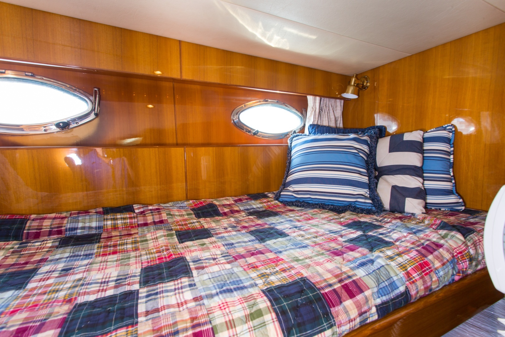 2003 Jefferson 57 Pilothouse - Image 71