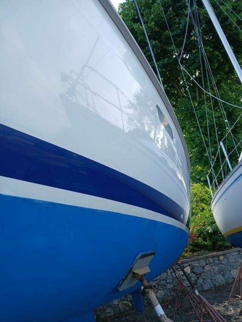 1995 Hunter 336 - Image 3