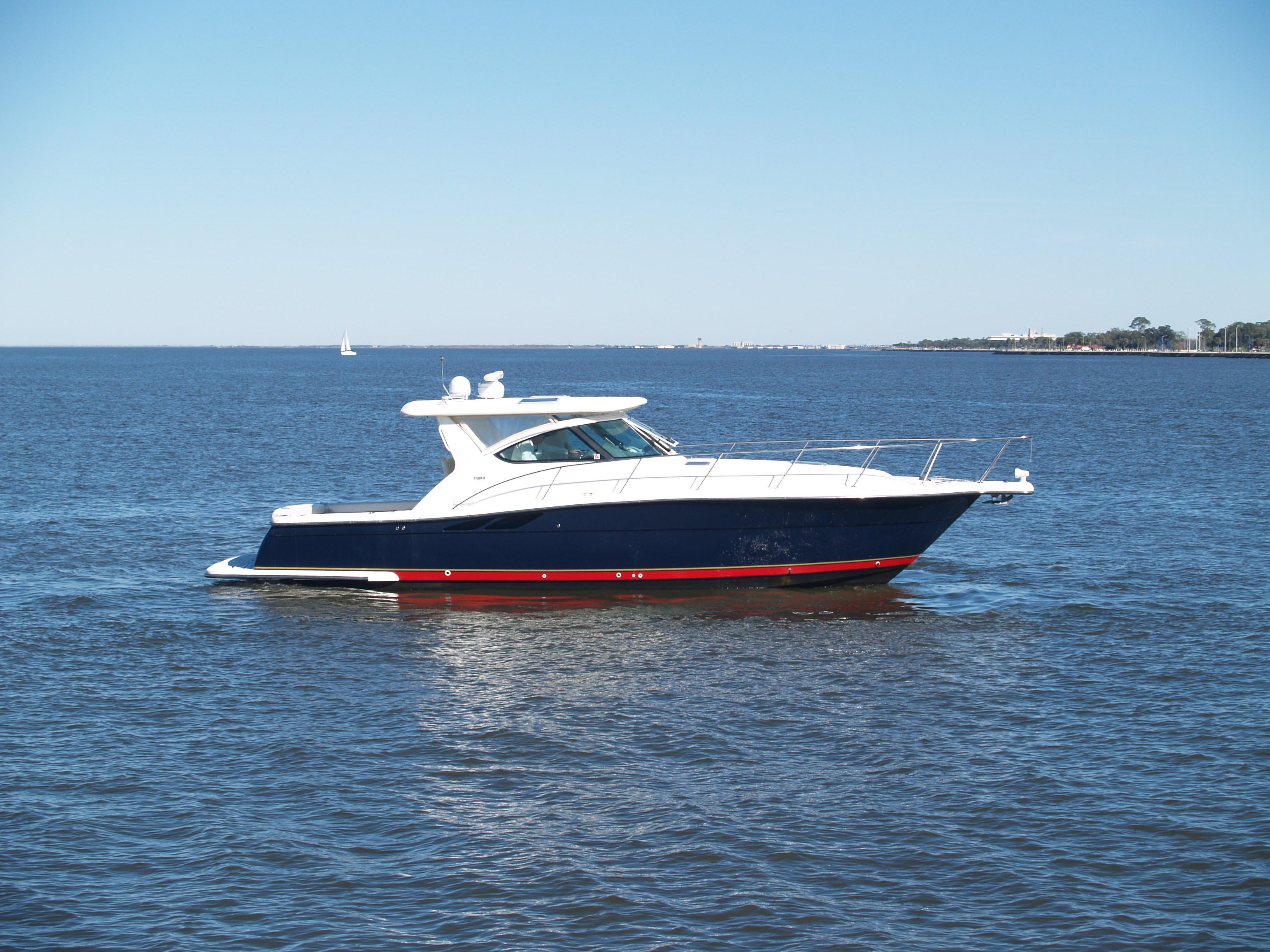 2004 Tiara Yachts 3800 Open