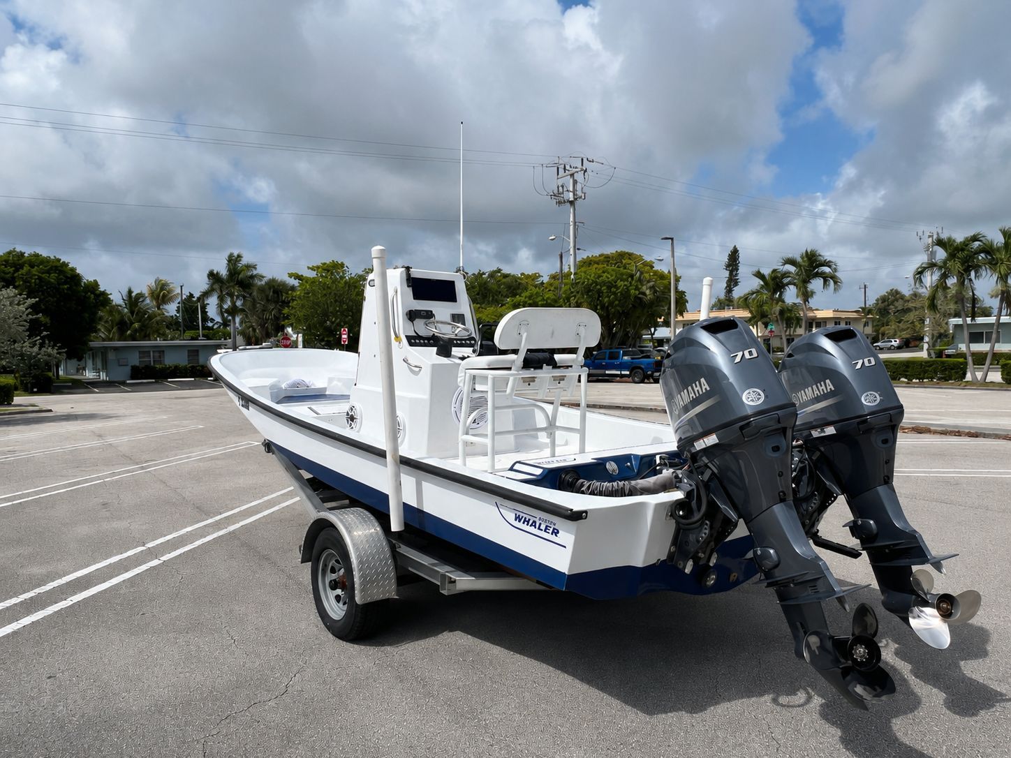 1974 Boston Whaler Low Profile - 2