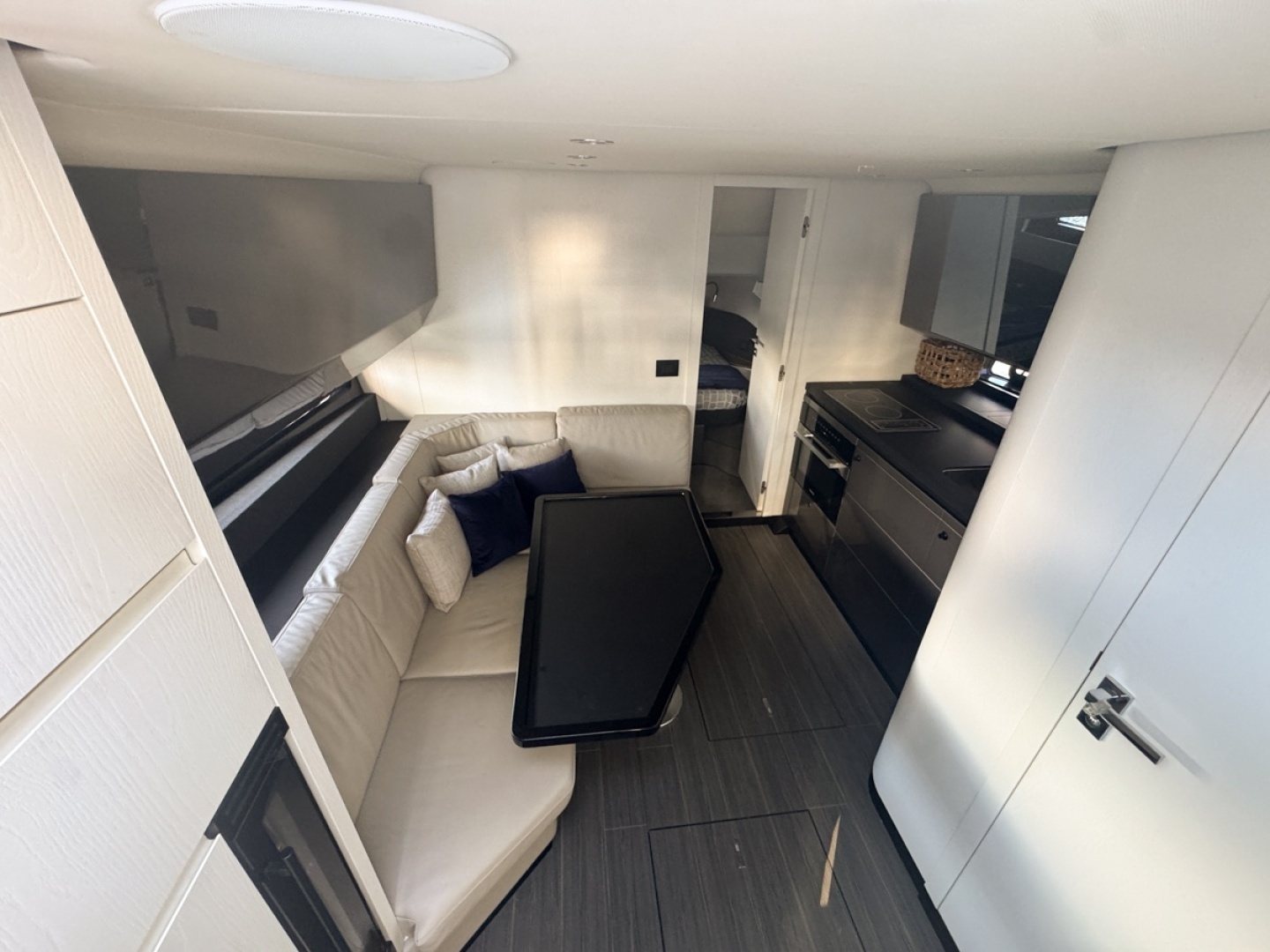 2023 Azimut Verve 47 - Image 60
