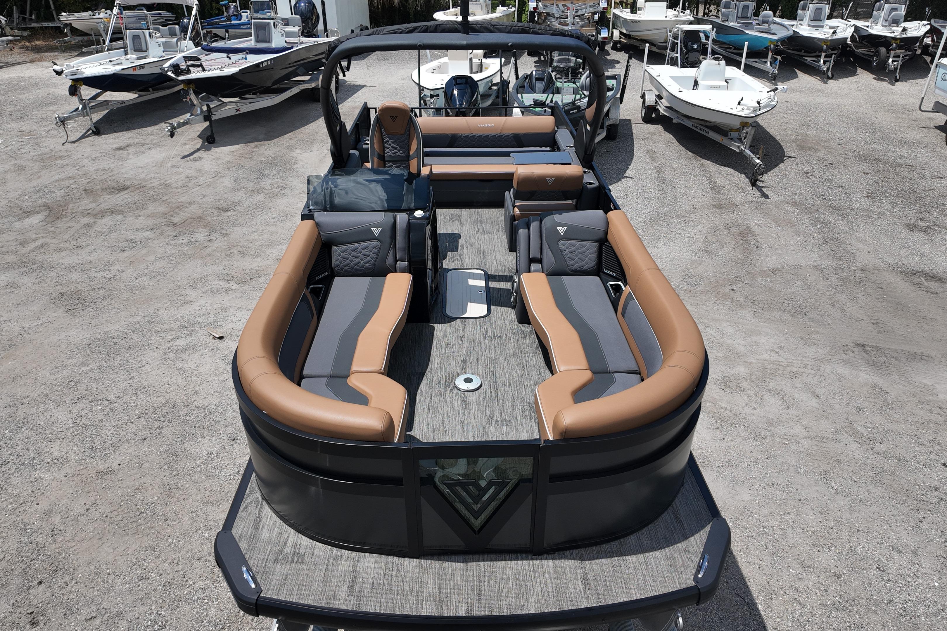 Luxurious 2026 Viaggio Diamante 24 S pontoon boat with elegant seating and modern design.