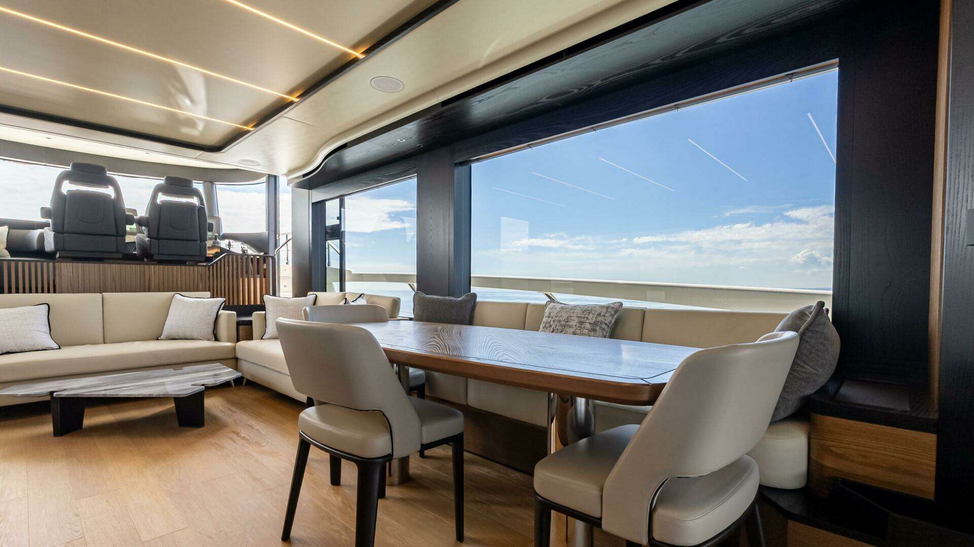 2025 Absolute Navetta 64 - Image 20