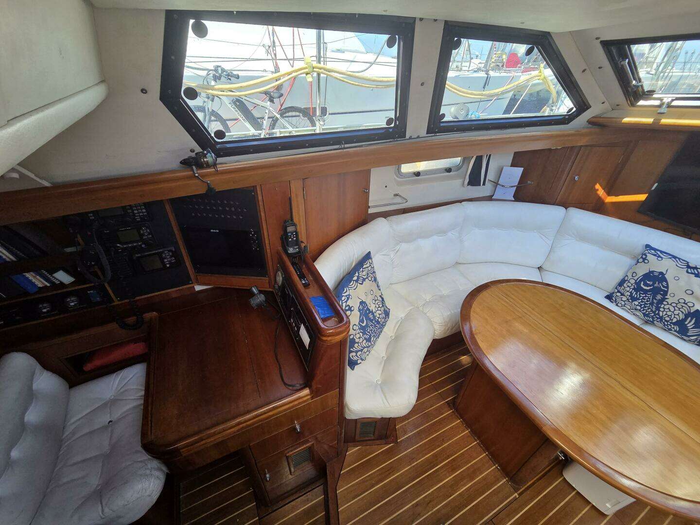 1998 Oyster 485 - Image 7