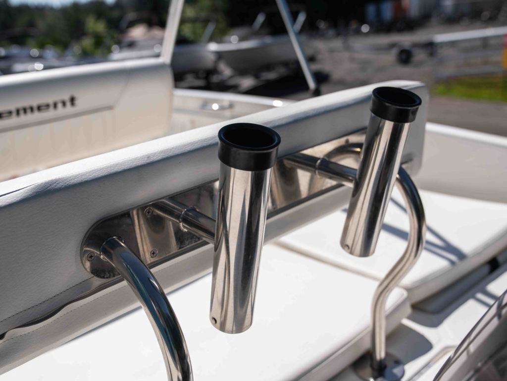 2019 Bayliner Element F21 - 19