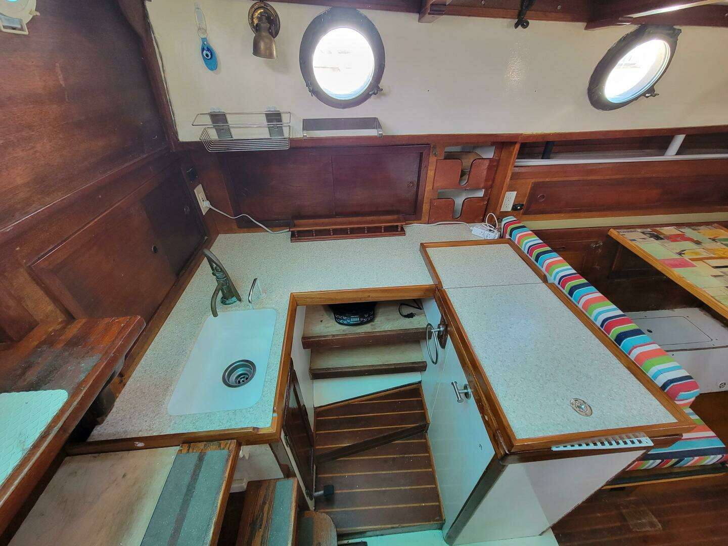 1975 Westsail 32 - Image 5