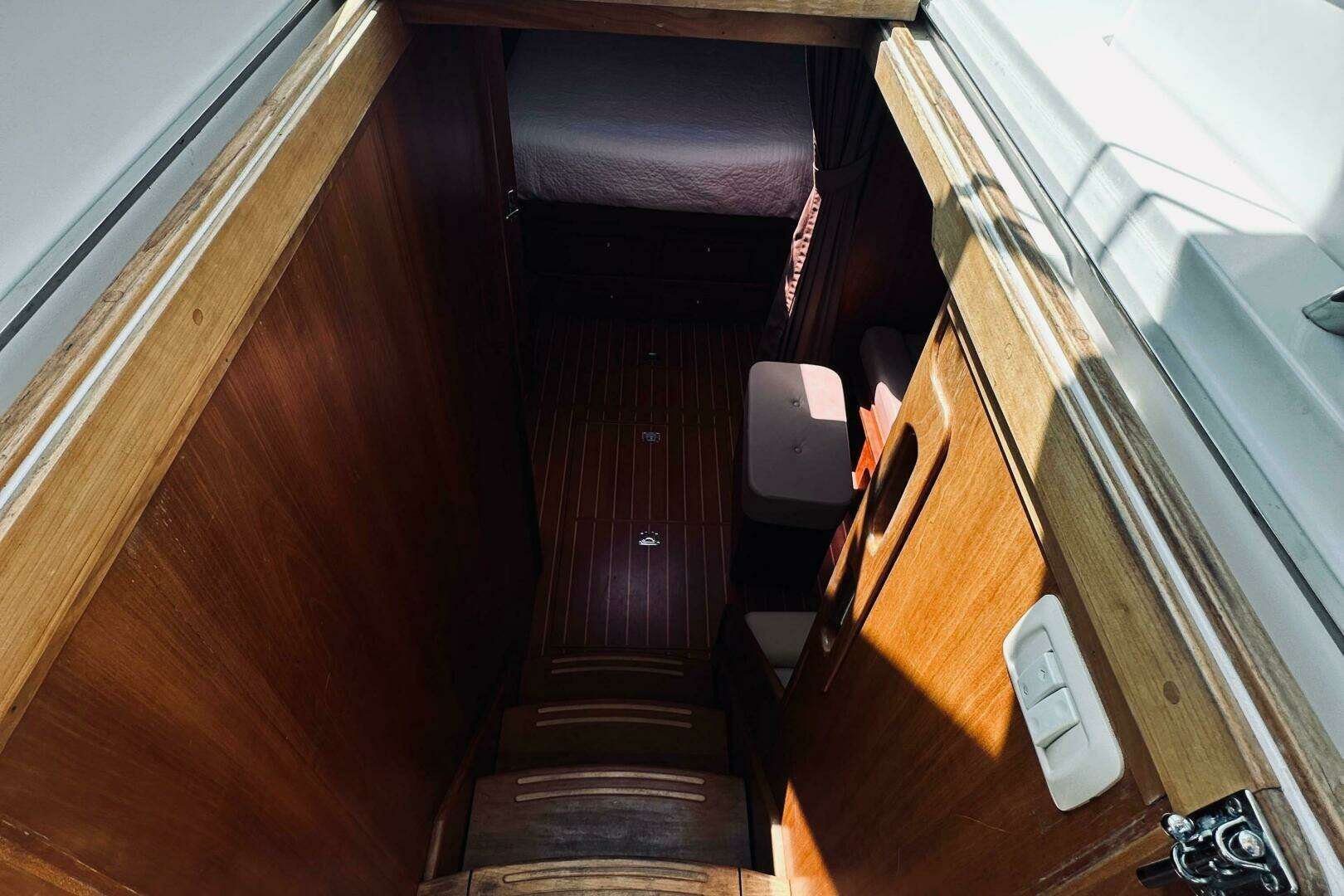2007 Sabre 34 Express - Image 44