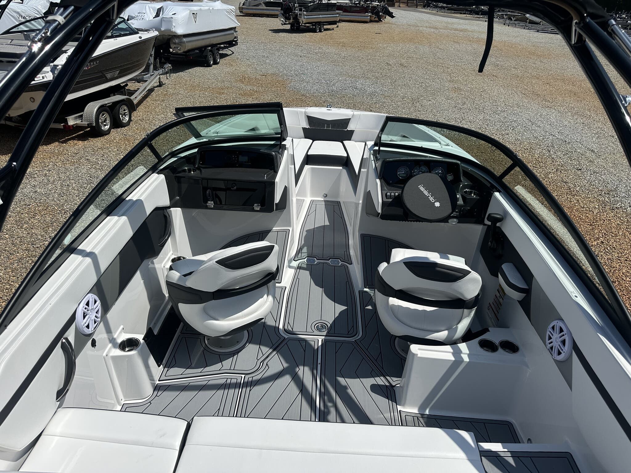 2025 Monterey M-22 - 6