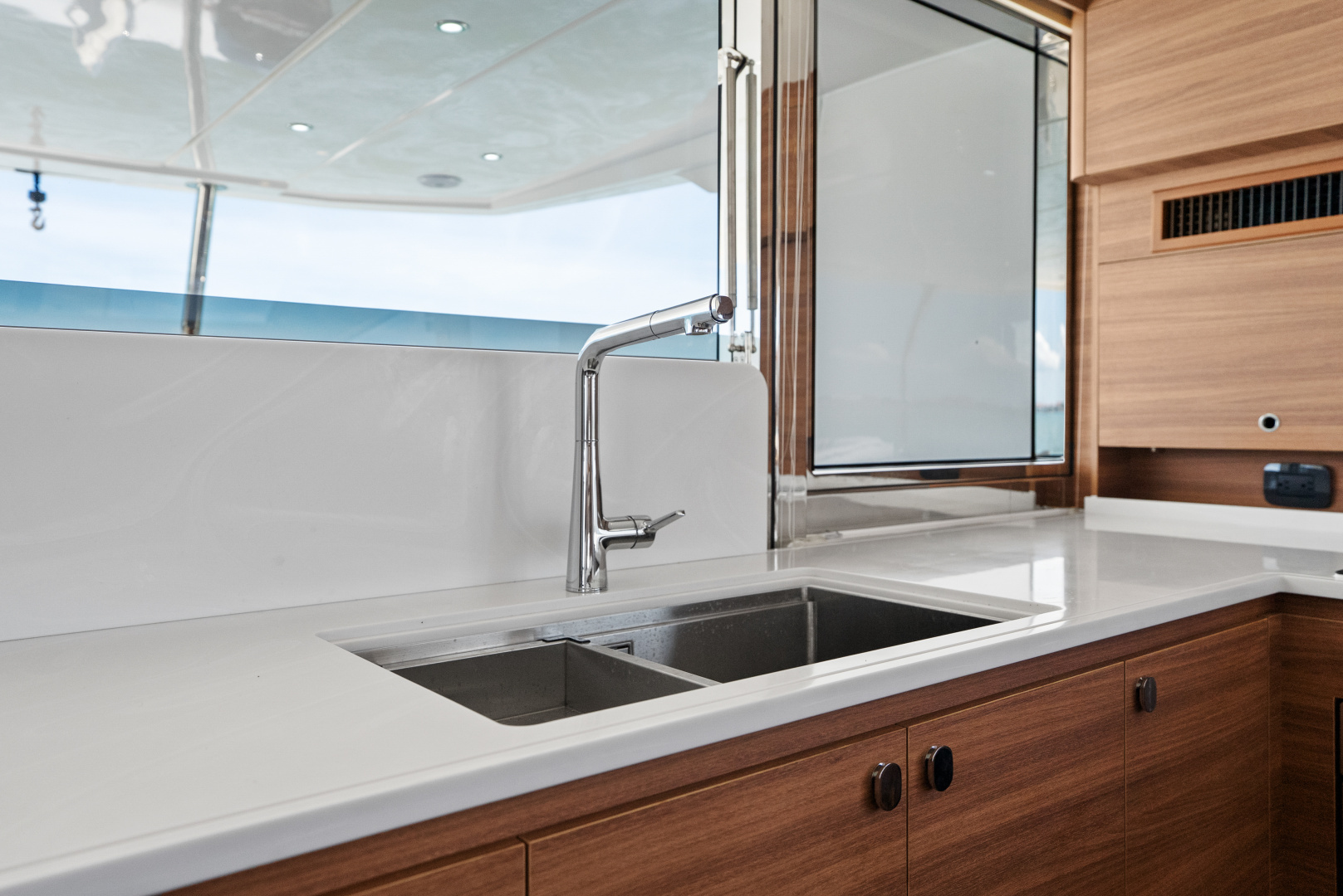 2026 Aquila 54 Yacht - Image 55