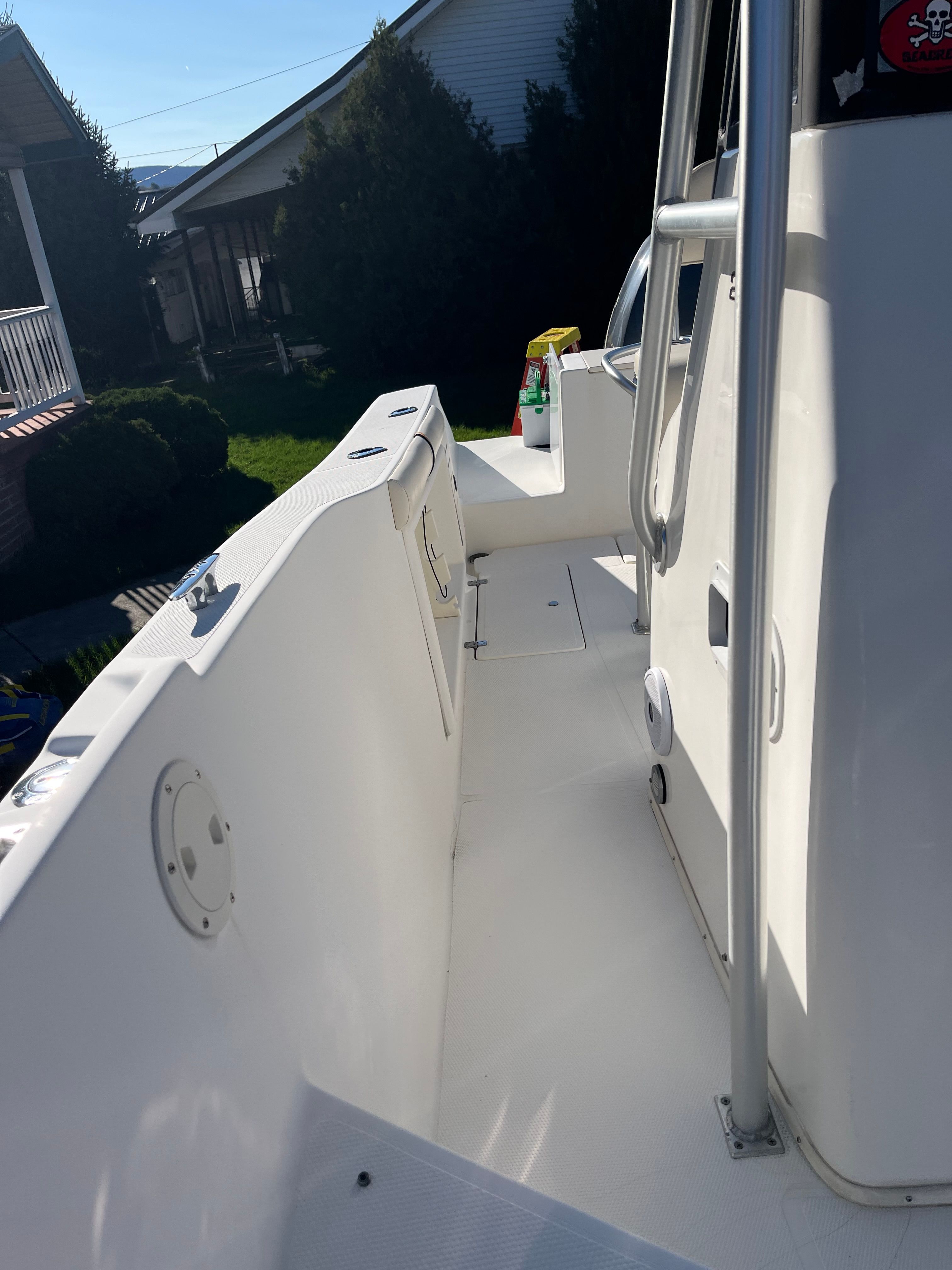 2002 Mako 232 Center Console - 27