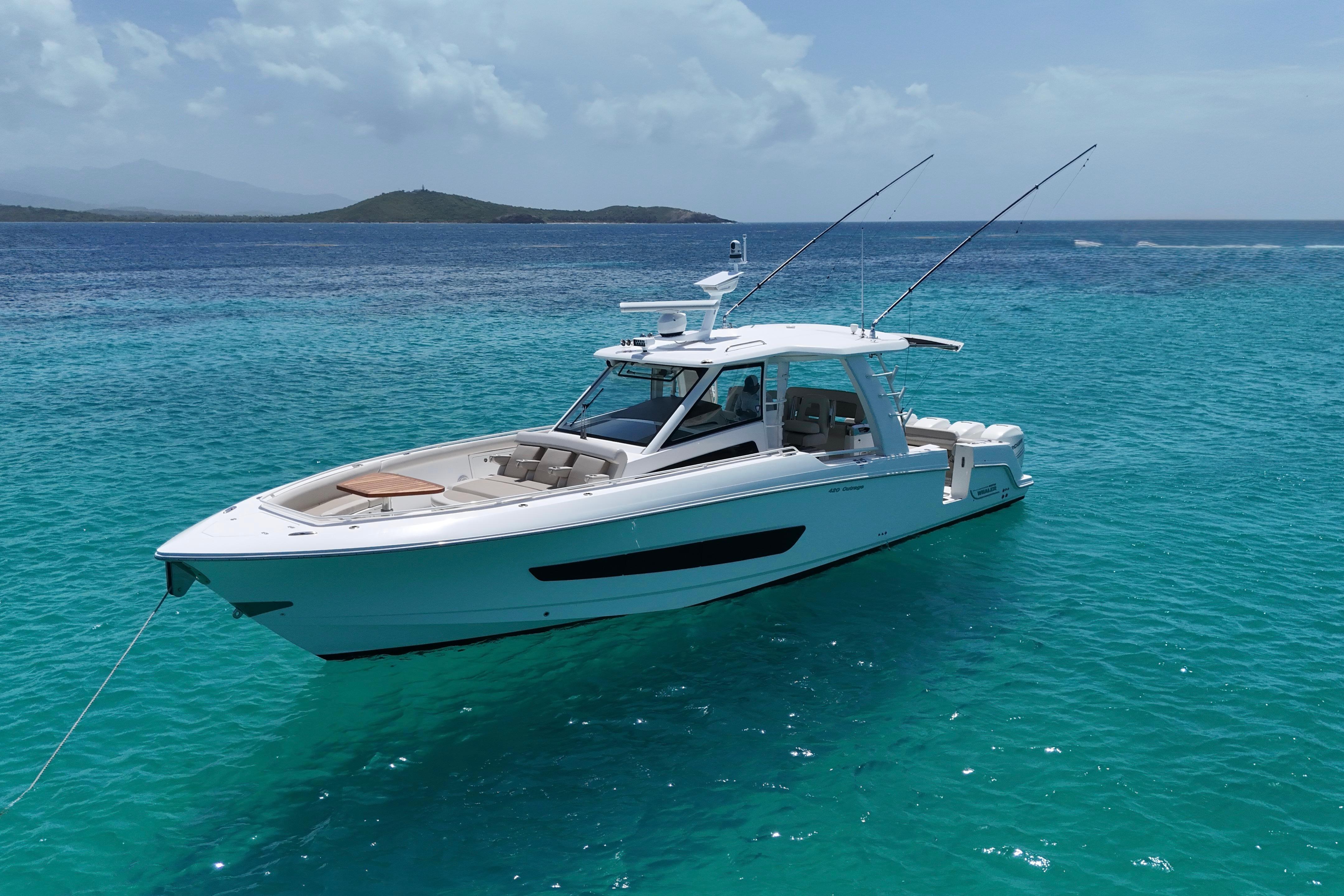 2019 Boston Whaler 420 Outrage