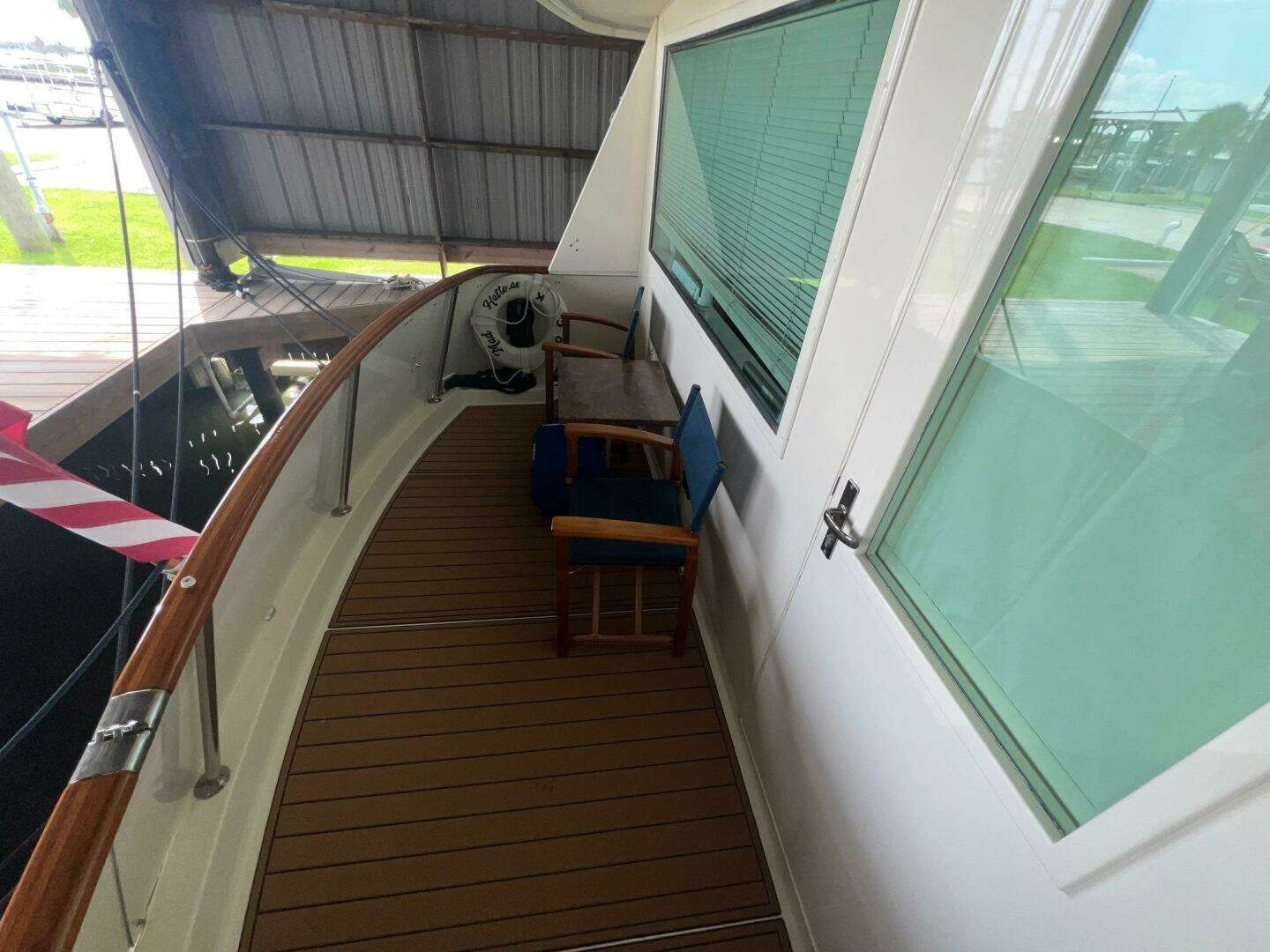 1988 Hatteras Motor Yacht - Image 18