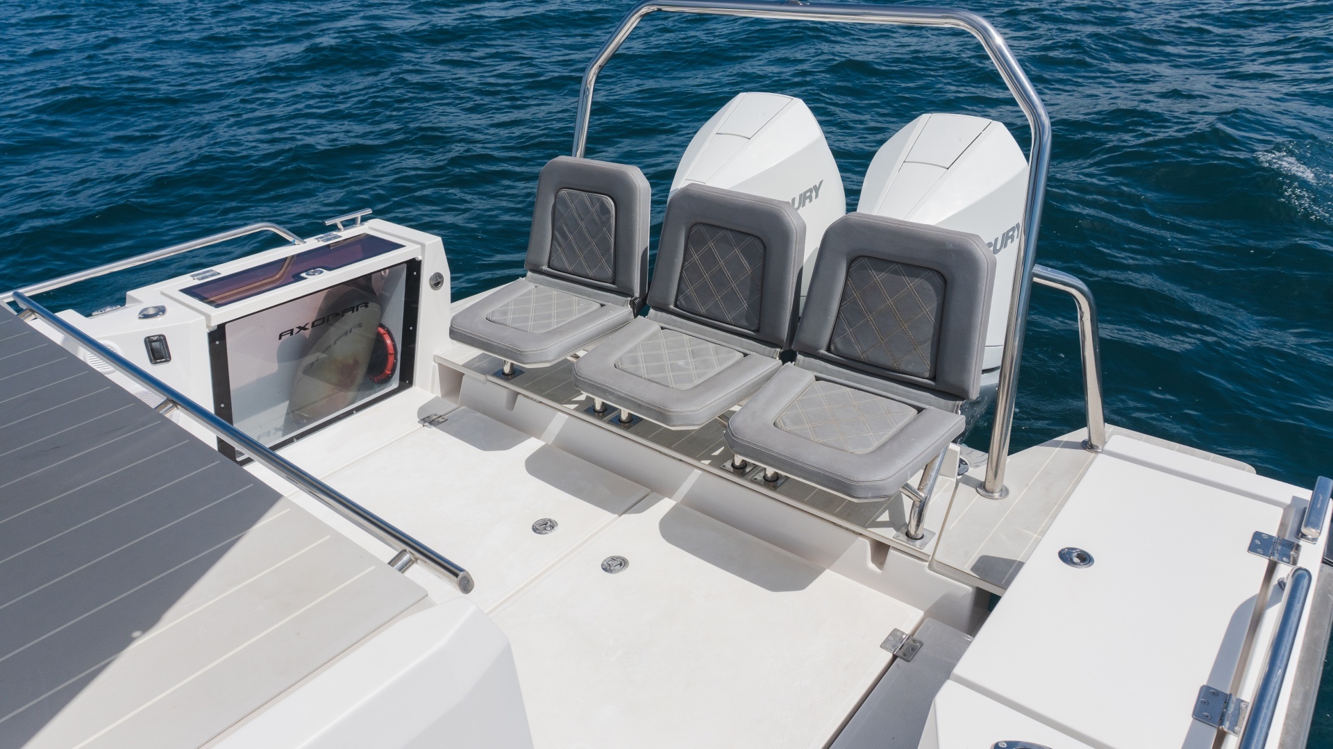 2020 Axopar 37 Sun Top - Image 9