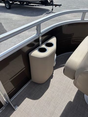 2024 Sun Tracker SportFish 20 DLX - 13